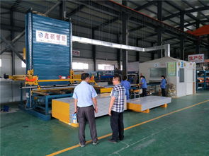 東莞三通板業(yè)碼垛機器人凈化板設備安裝完畢投入生產(chǎn)